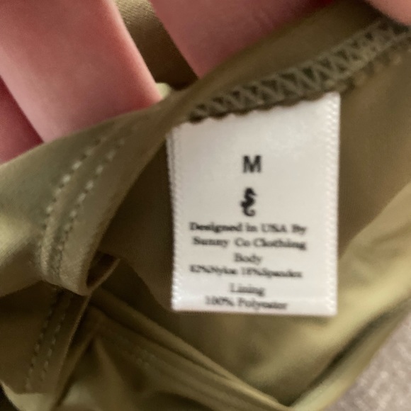 NWOT. Sunny&Co swimsuit size medium - Picture 7 of 7